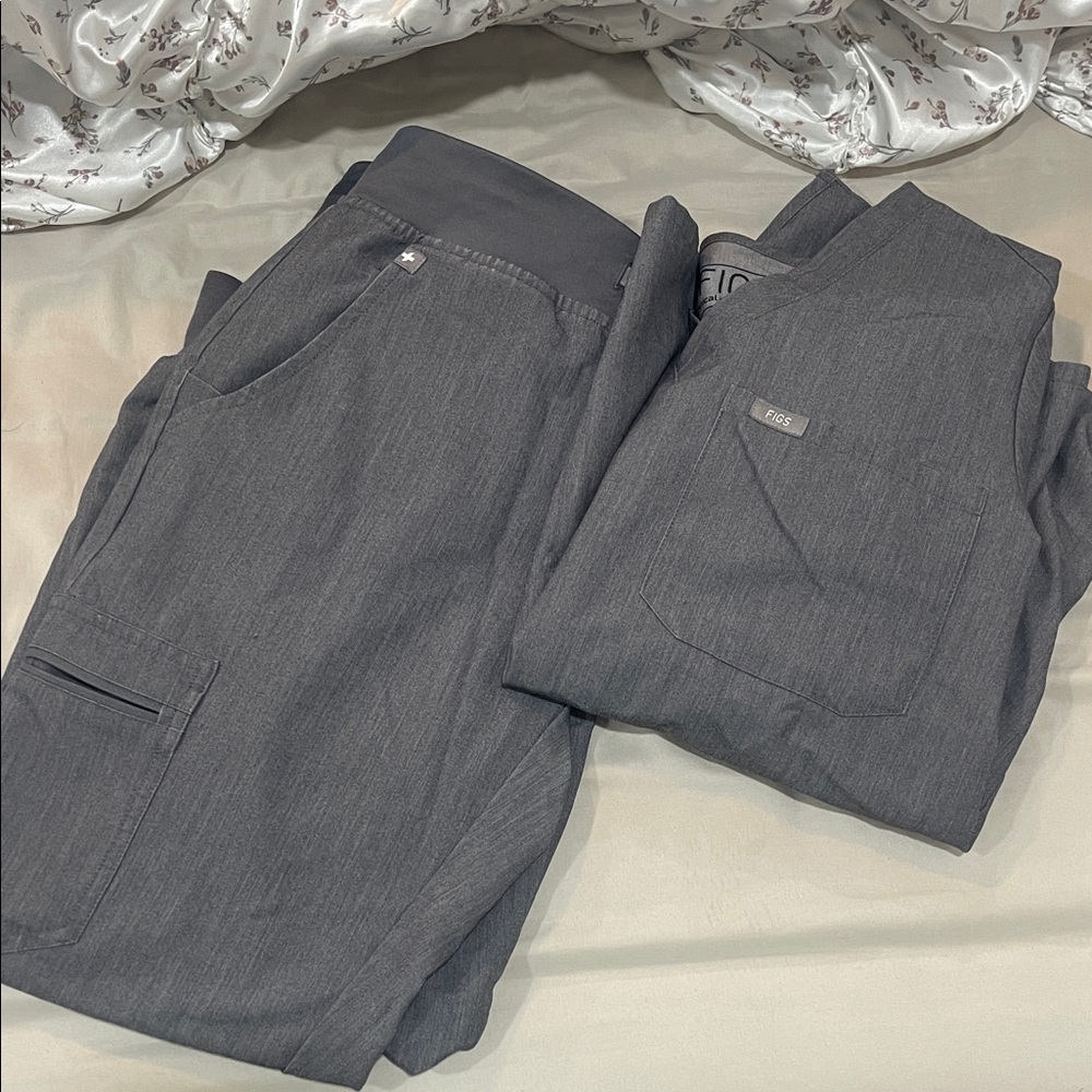 Figs scrub set